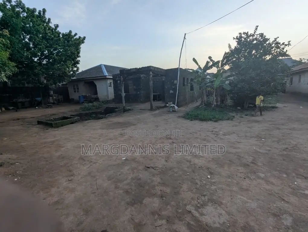 For Sale, Half Plot of Land + Uncompleted 5 Beds Bungalow, Off Igbe Ik in Ibeshe / Ikorodu