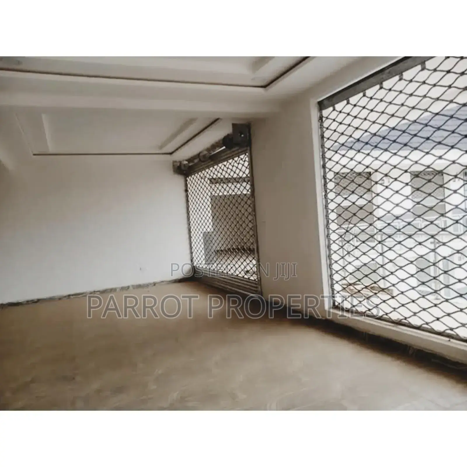 Large Shop/Office Space in Gwarimpa in Life Camp
