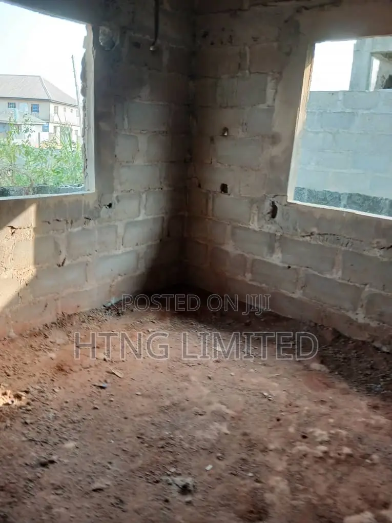 2bdrm Bungalow in Agunfoye, Igbogbo for sale in Igbogbo