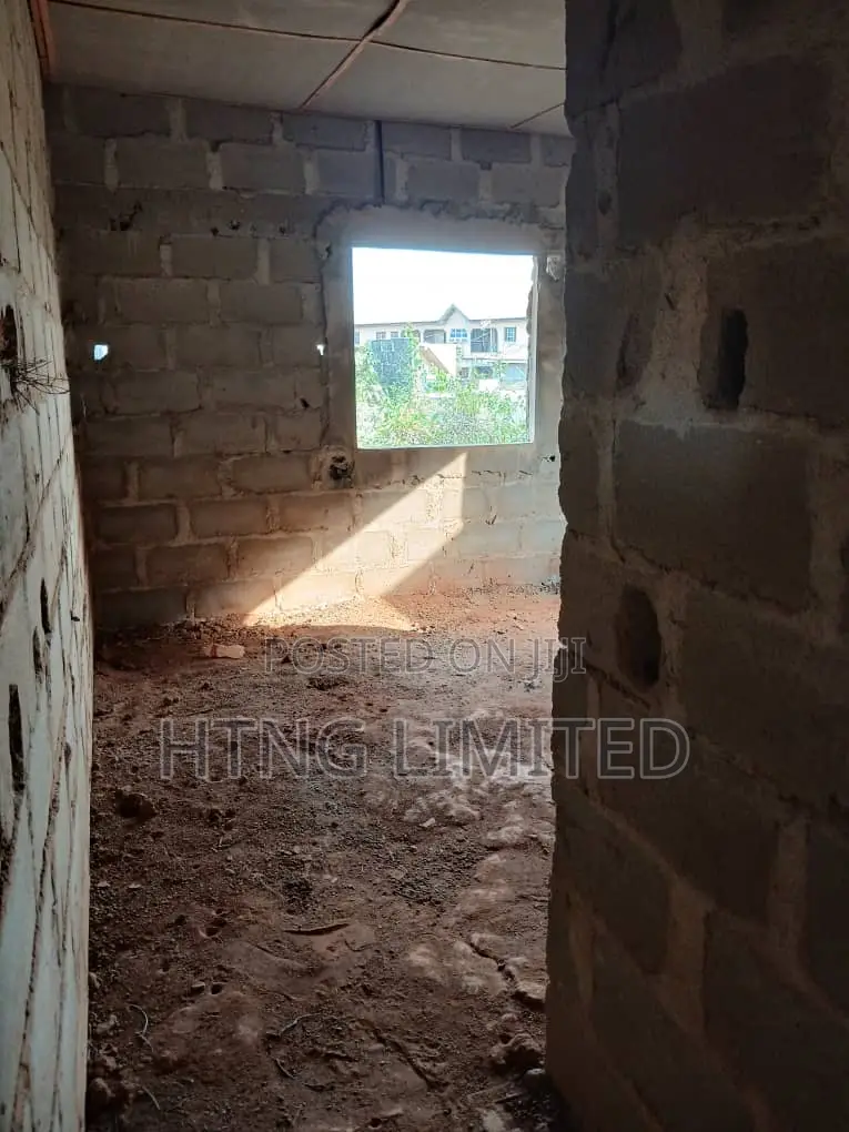 2bdrm Bungalow in Agunfoye, Igbogbo for sale in Igbogbo