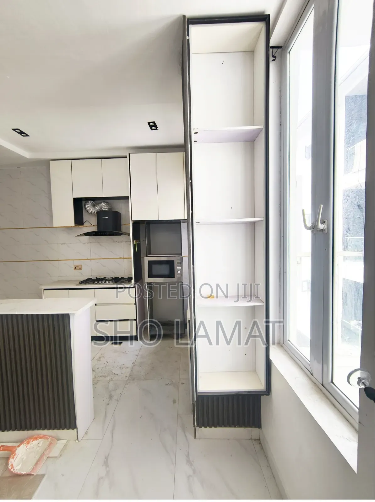 2bdrm Block of Flats in Abimbola Aduke, Lekki Phase 1 for sale in Lekki Phase 1