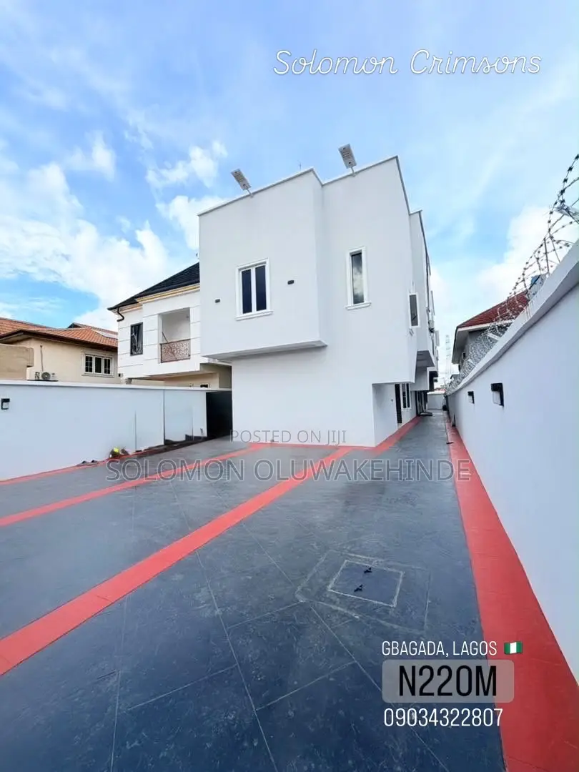 3bdrm Duplex in Gbagada for sale in Gbagada