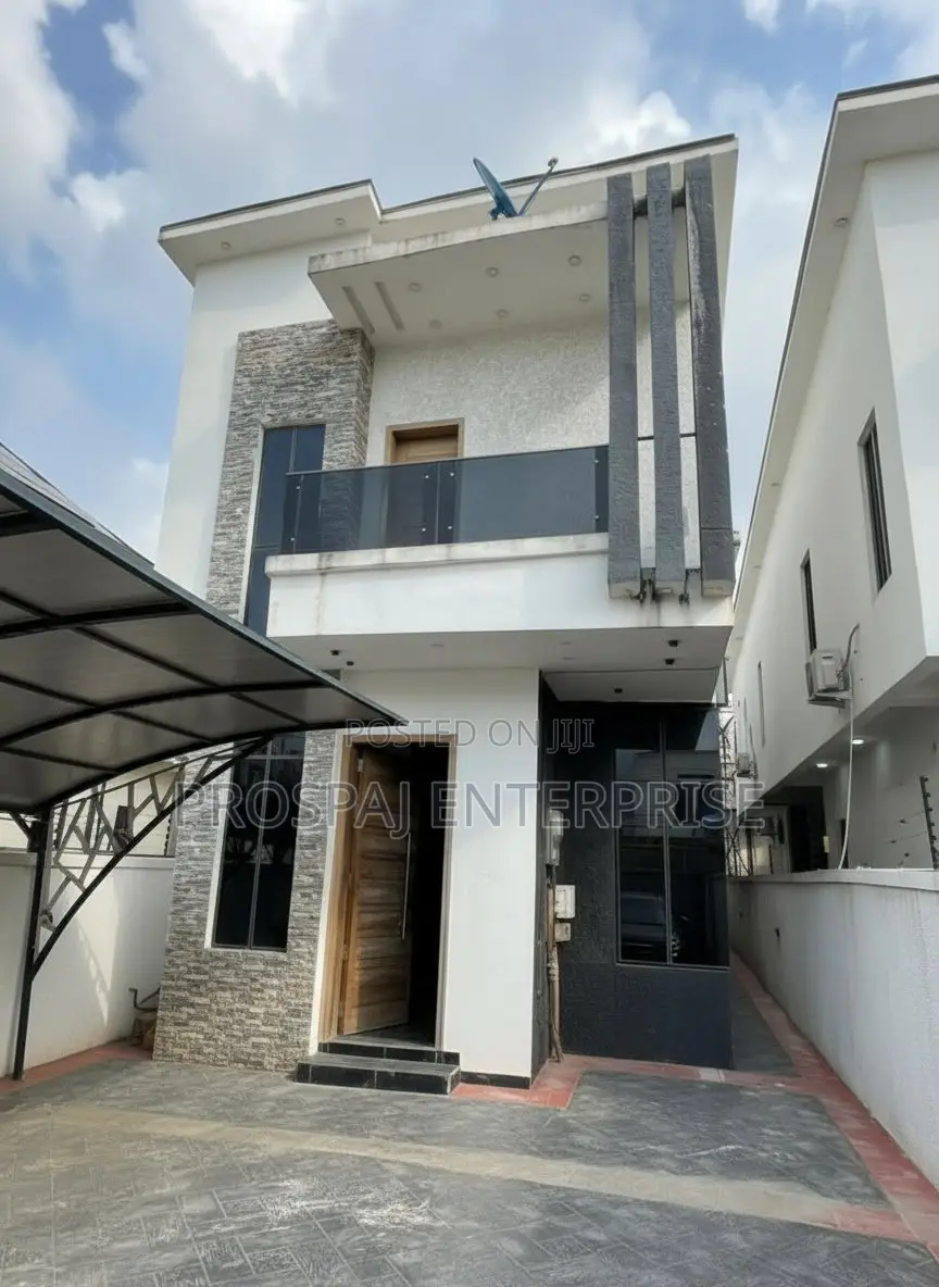 4bdrm Duplex in Ikota for sale in Ikota