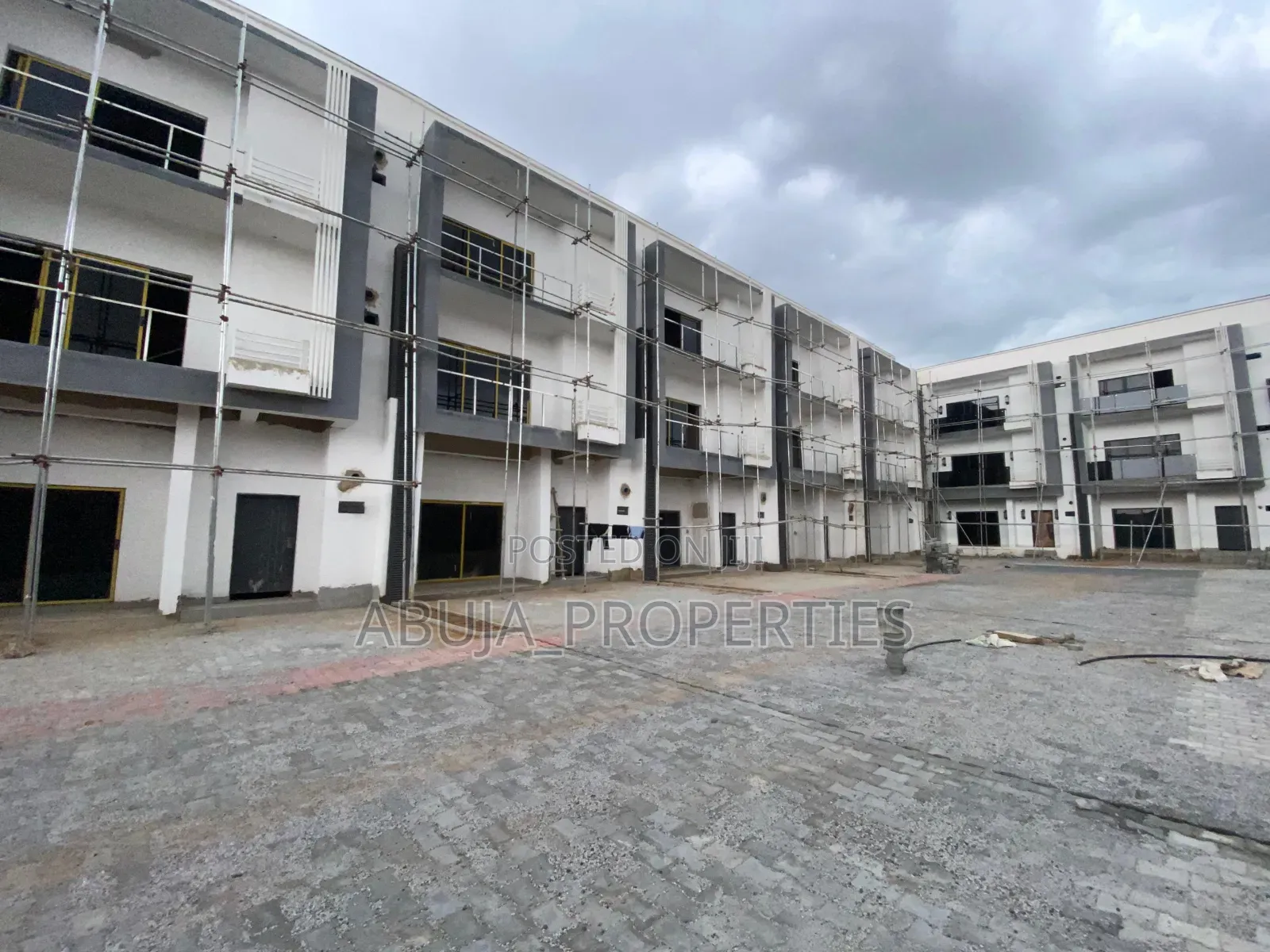 4bdrm Duplex in Jahi for sale in Jahi
