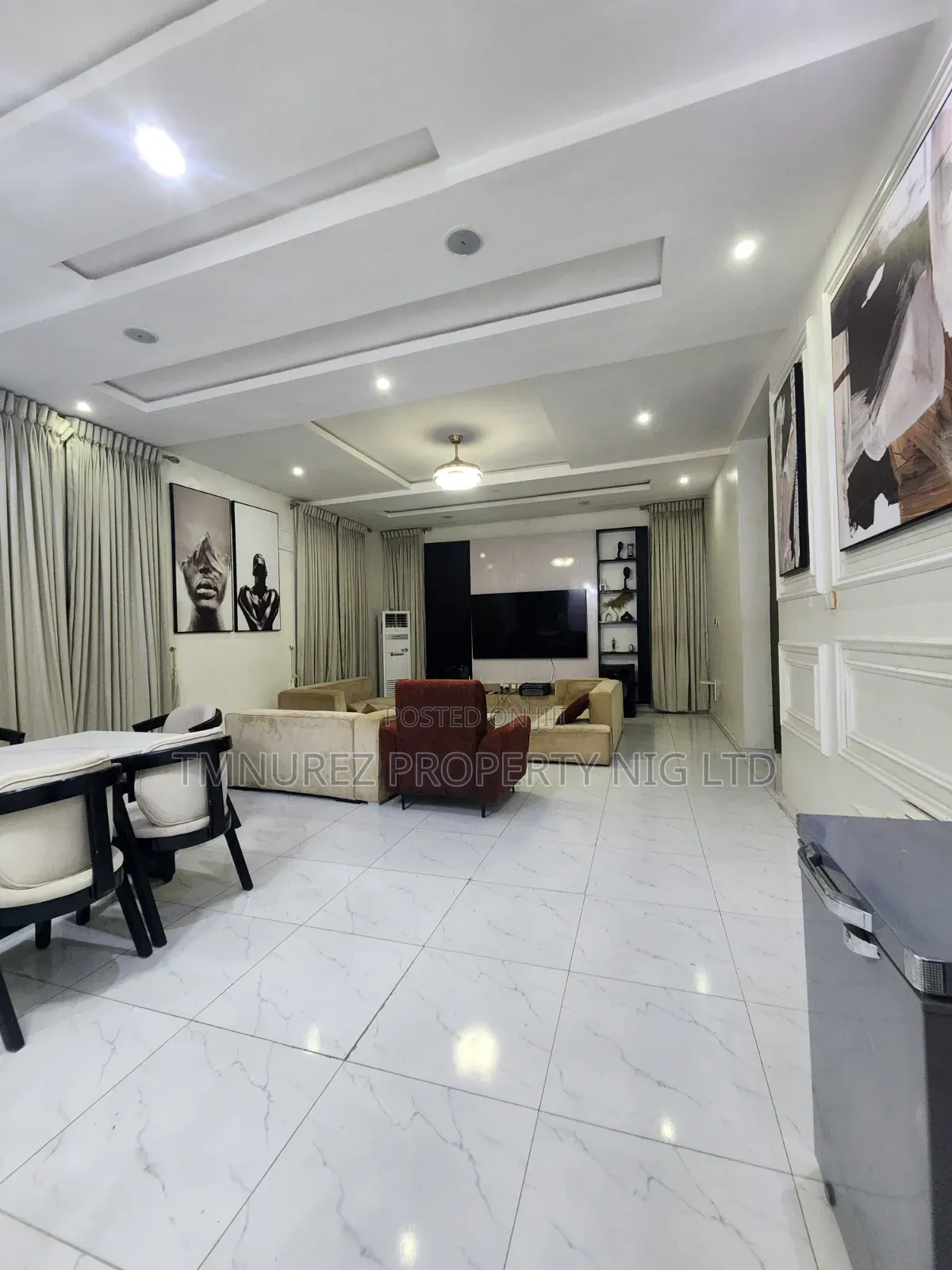 Furnished Mini Flat in Chevron for rent in Chevron