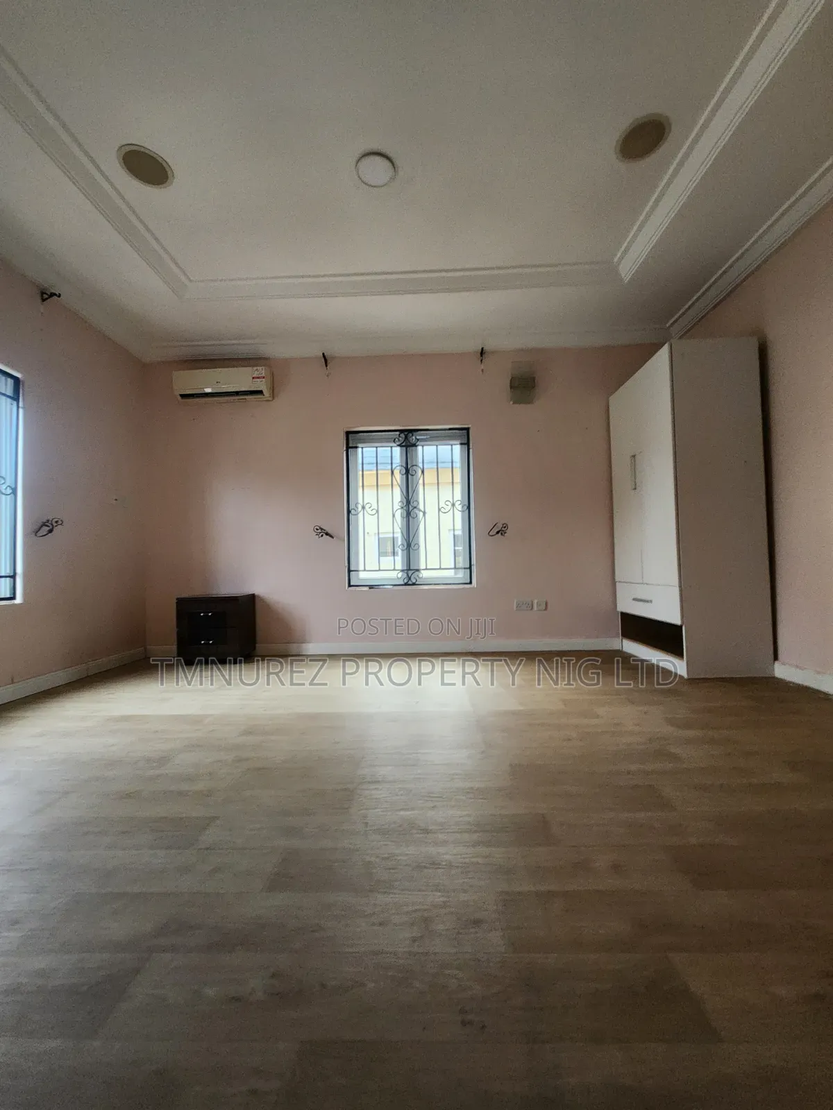 Studio Apartment in Chevron for rent in Chevron