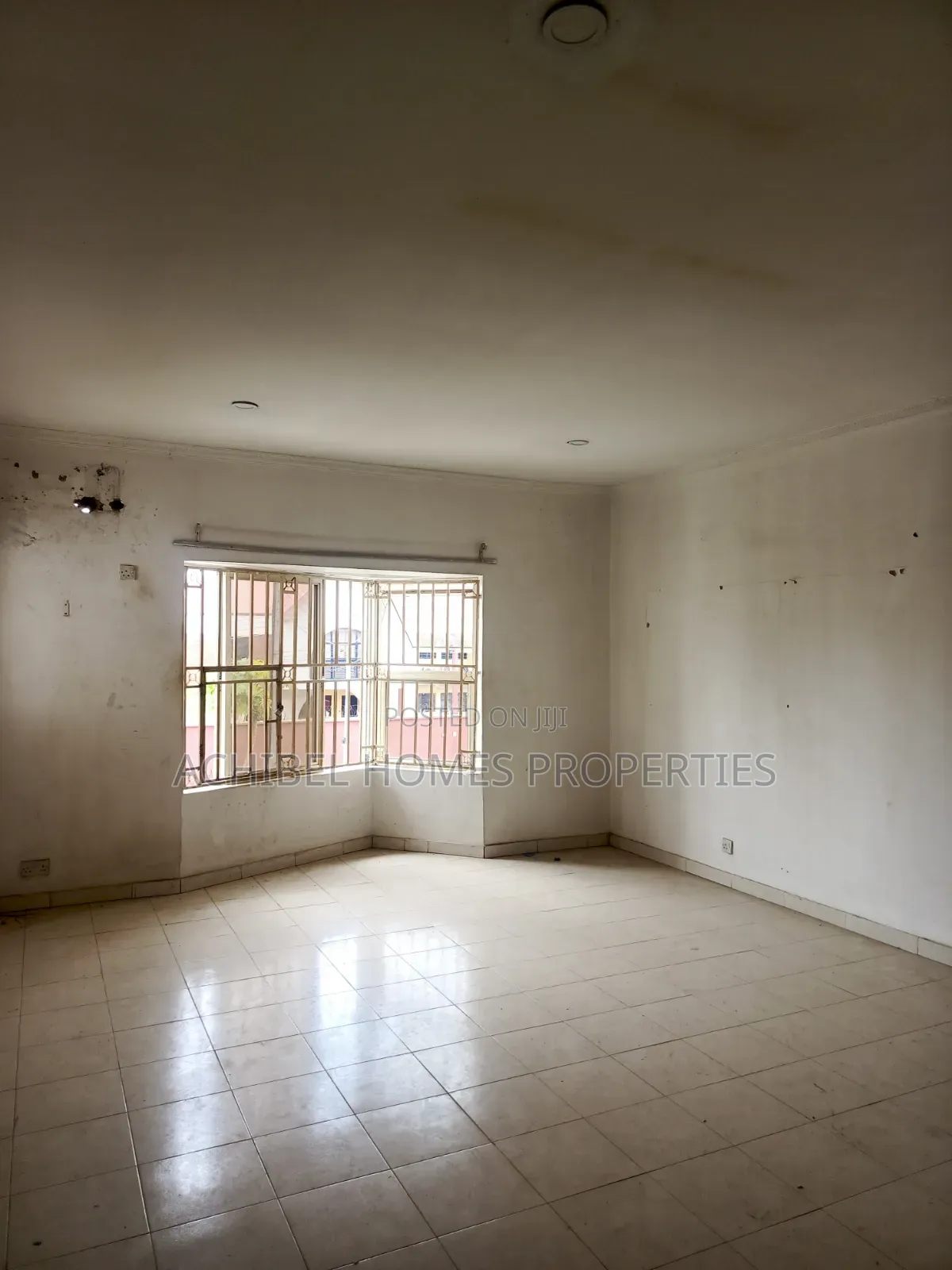 4 Bedroom Duplex With 2 Rooms Bq in Lekki Phase 1 in Lekki Phase 1