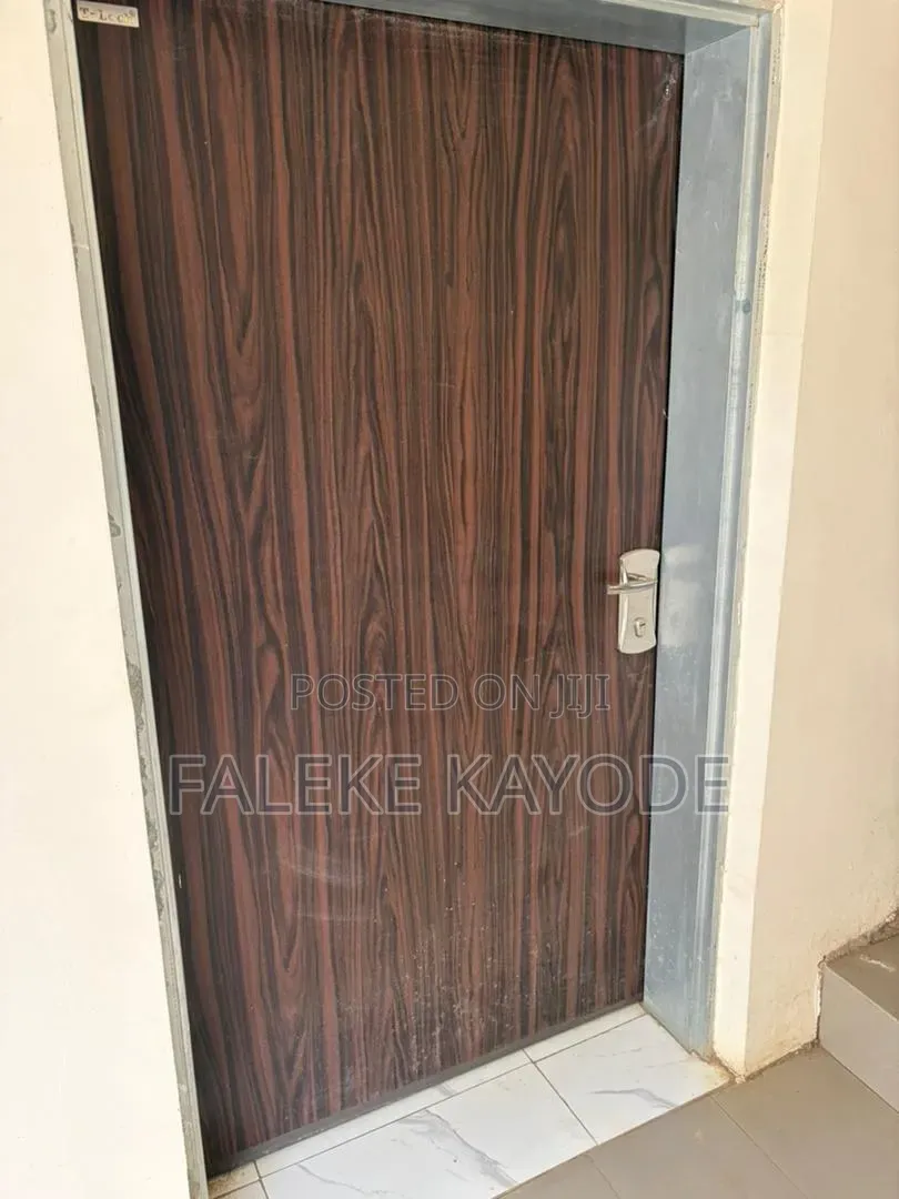 Furnished 2bdrm Block of Flats in Brians And Hammers, Life Camp in Life Camp