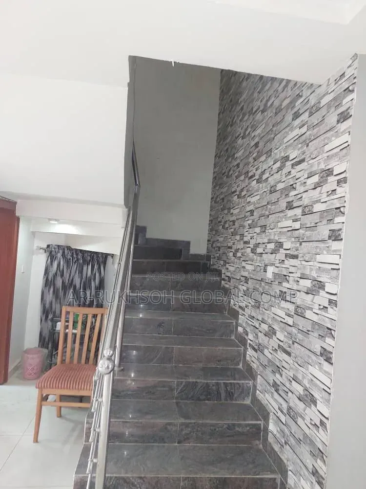 4bdrm Duplex in Guzape for sale in Guzape District
