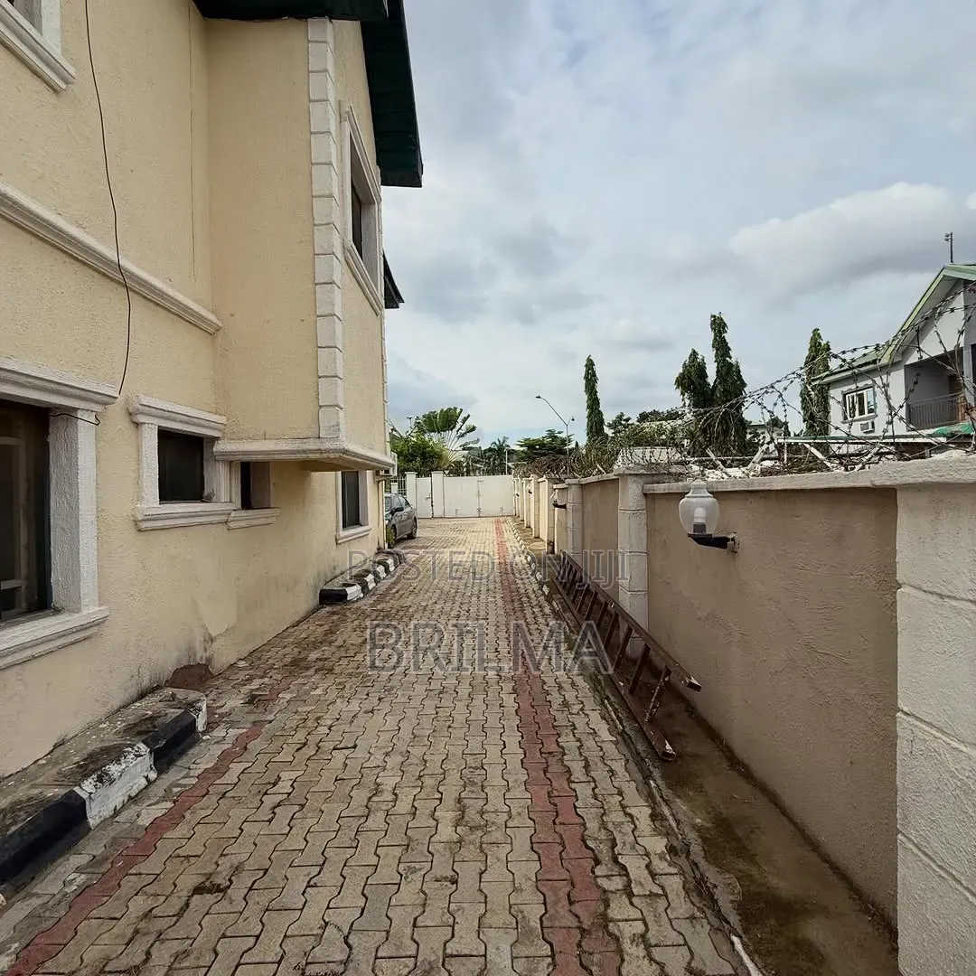 4bdrm Duplex in Dawaki for sale in Dawaki