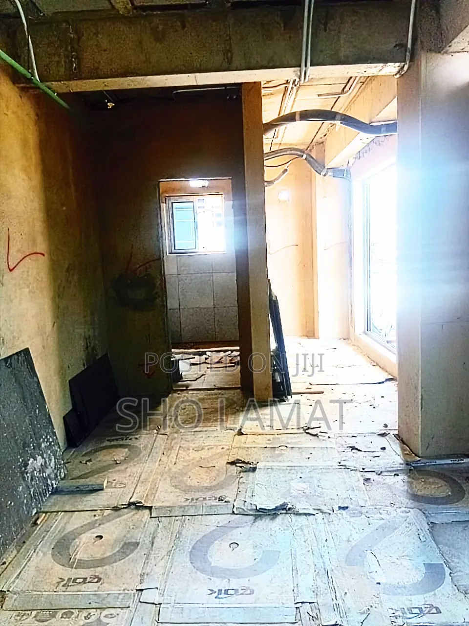 Studio Apartment in Adeola Hopewell for sale in Adeola Hopewell