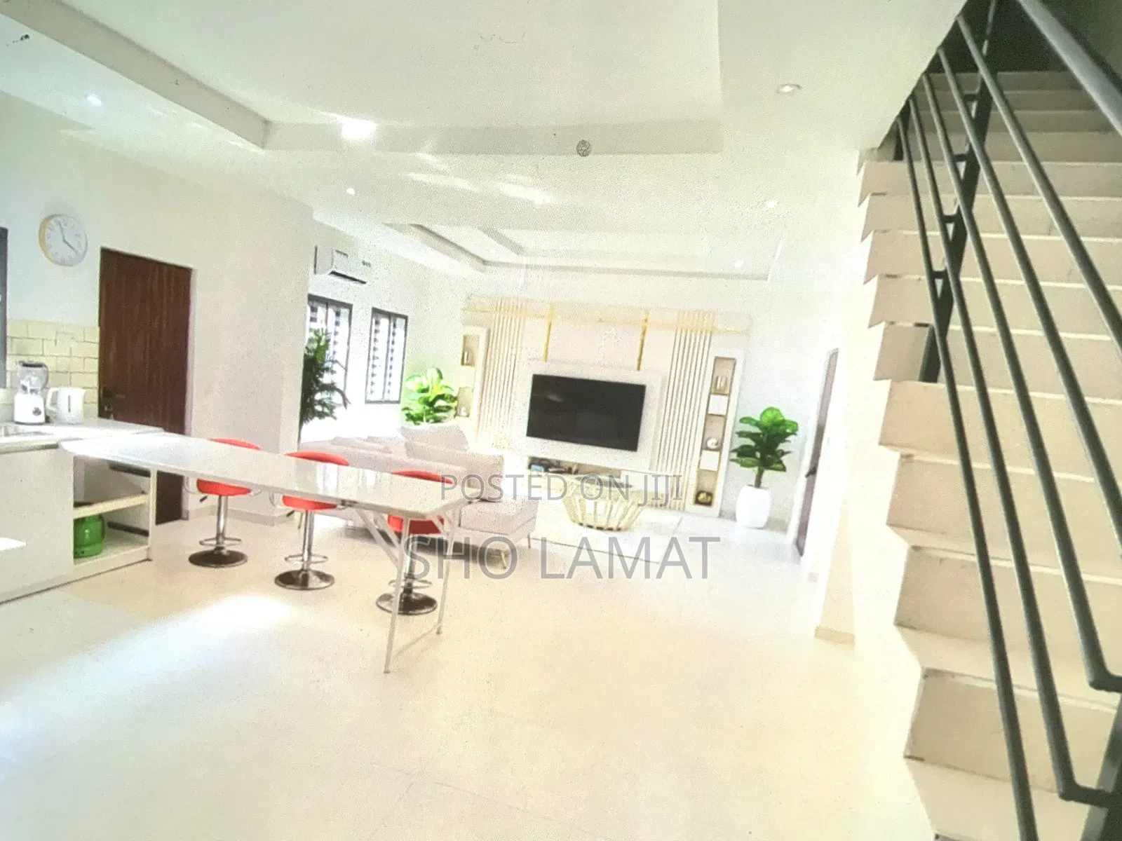 3bdrm Maisonette in Lekki Phase 1 for sale in Lekki Phase 1