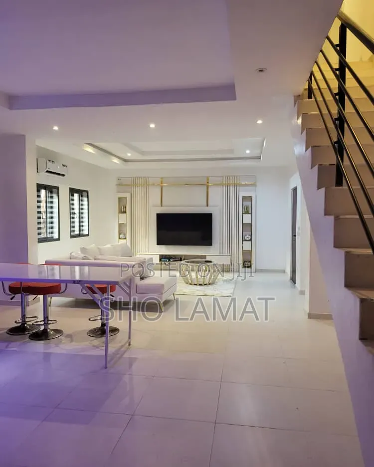 3bdrm Maisonette in Lekki Phase 1 for sale in Lekki Phase 1