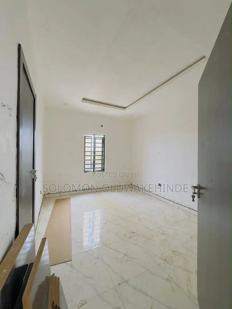 3bdrm Apartment in Gbagada for sale in Gbagada