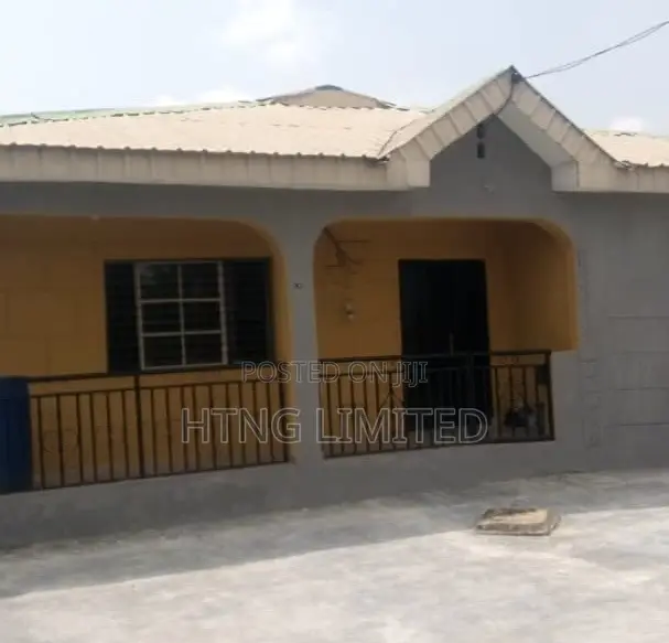1bdrm Bungalow in Macaulay Igbogbo for rent in Igbogbo