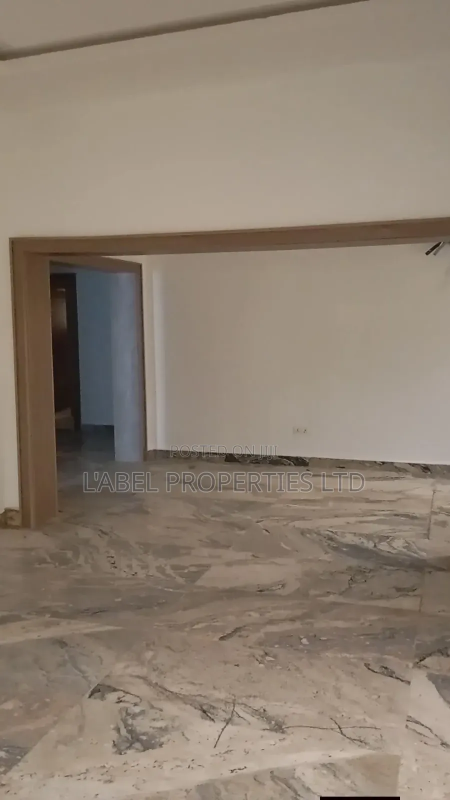 3bdrm Bungalow in Sungold Estate for sale in Galadimawa