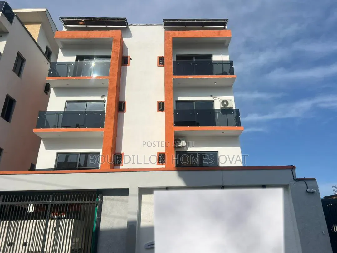 3bdrm Penthouse in Ologolo Lekki Lagos for rent in Ologolo