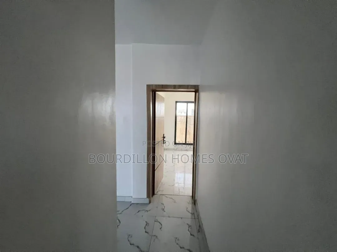 3bdrm Penthouse in Ologolo Lekki Lagos for rent in Ologolo