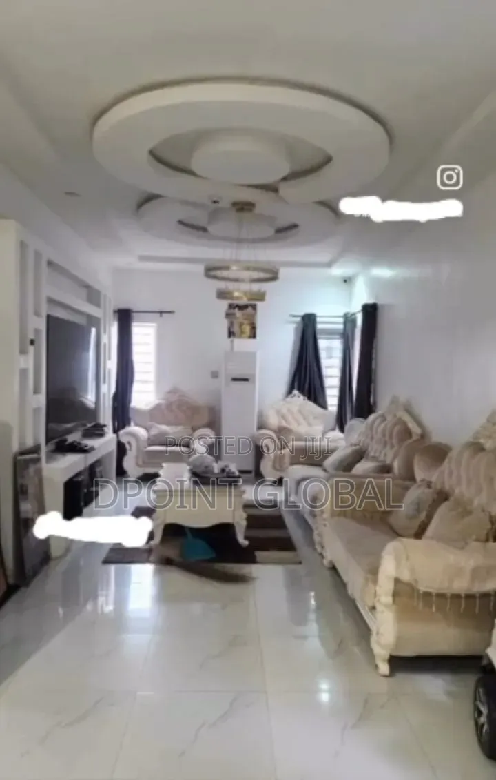 Furnished 6bdrm Duplex in In Estate, Iseri Olofin for sale in Iseri Olofin