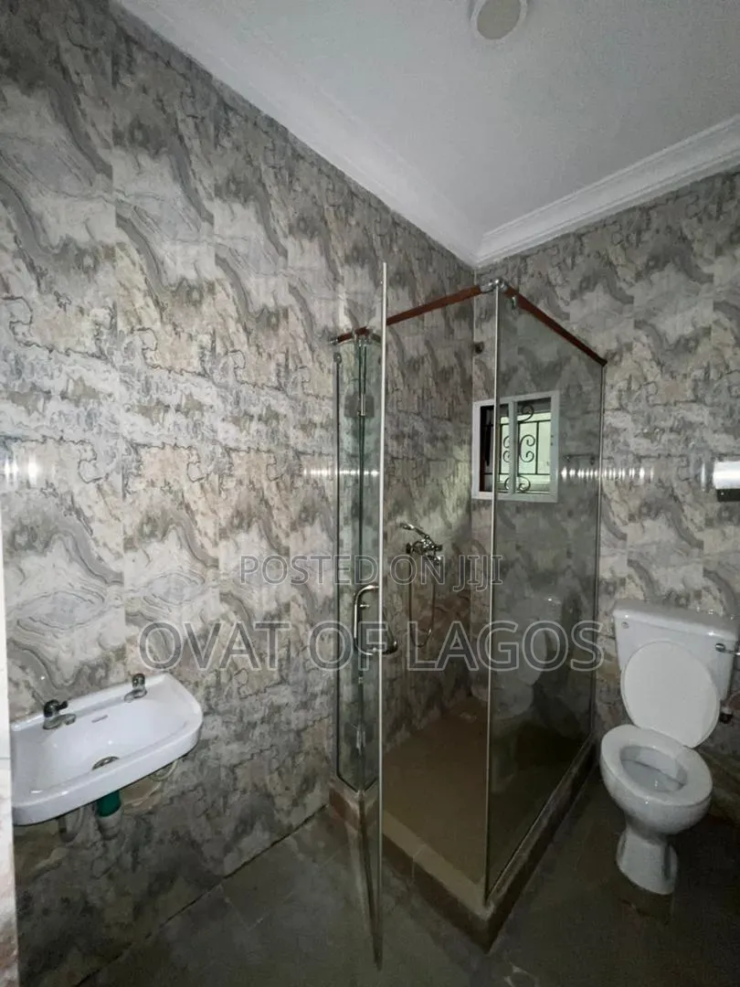 3bdrm Apartment in Chevron for rent in Chevron