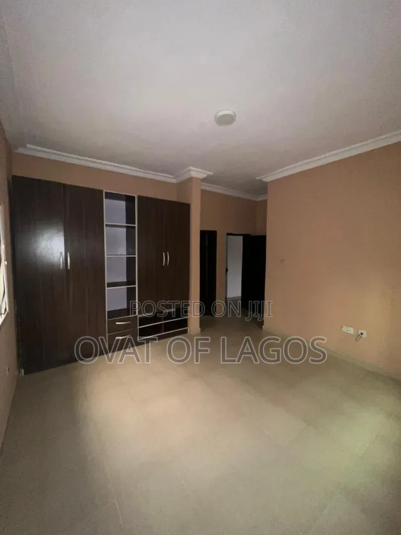 3bdrm Apartment in Chevron for rent in Chevron