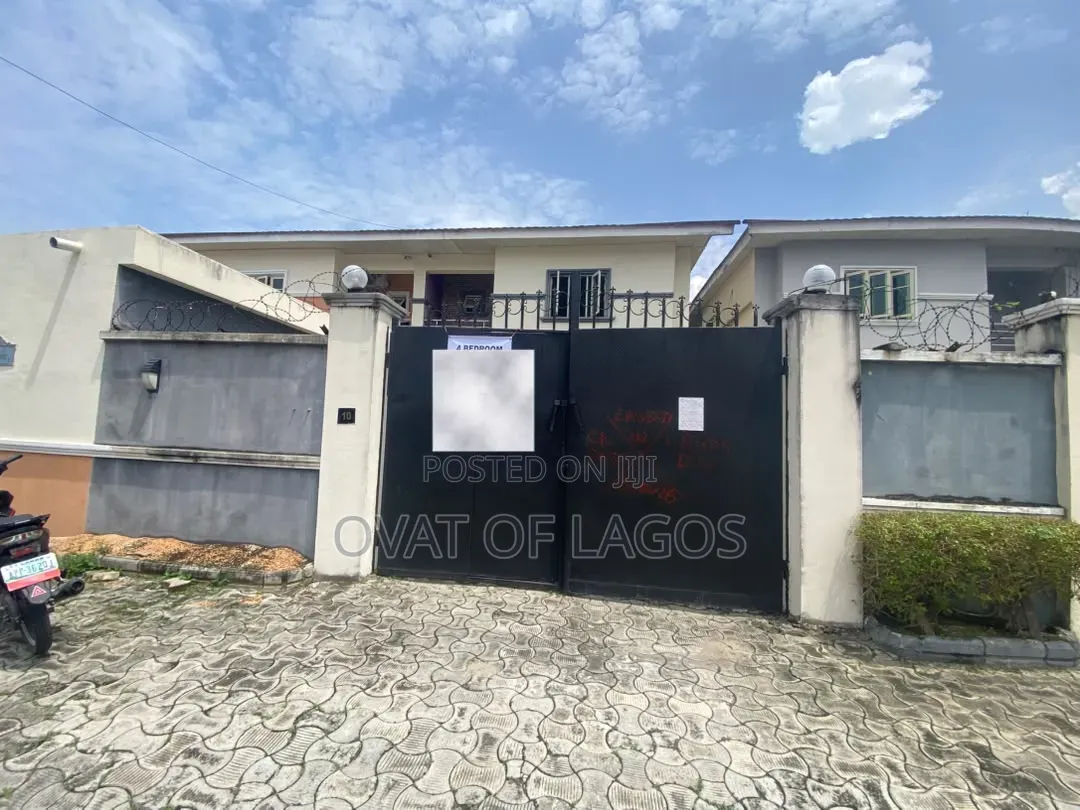 4bdrm Duplex in Chevron for rent in Chevron