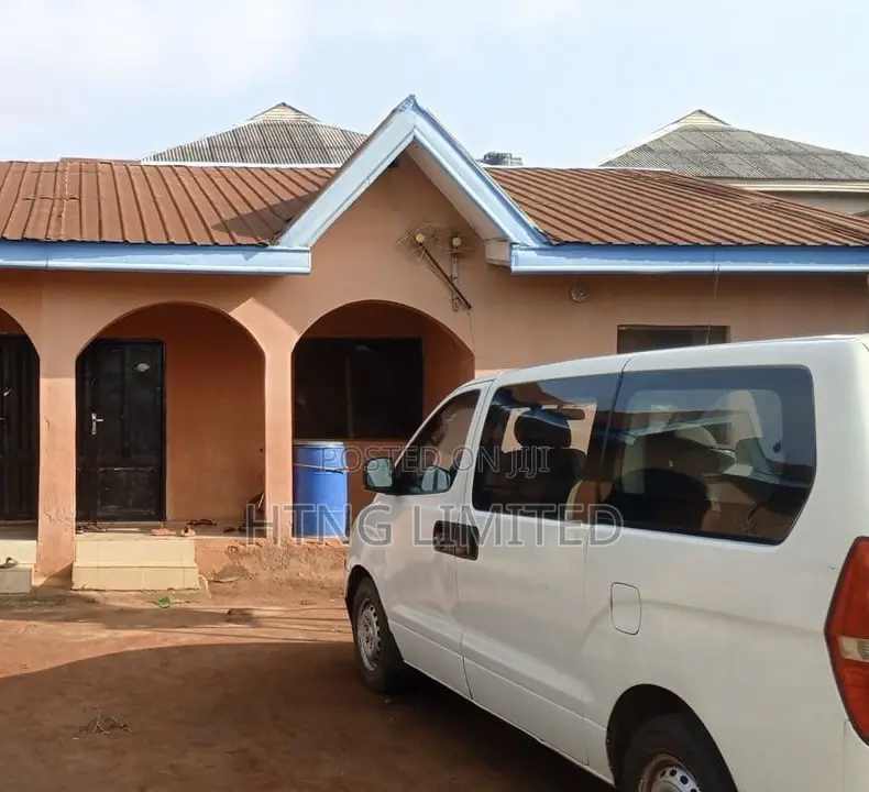 2bdrm Bungalow in Freedom, Igbogbo for sale in Igbogbo