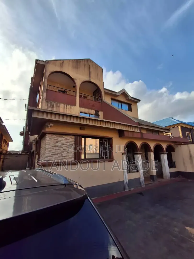 5bdrm Duplex in Secure Location, Governors Road for sale in Governors Road