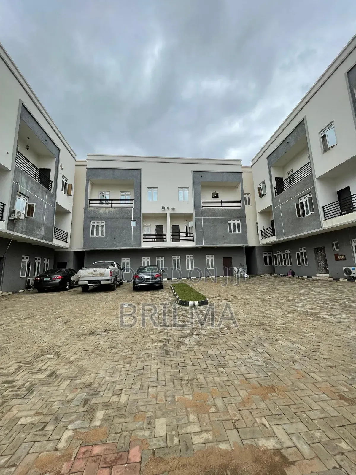 4bdrm Duplex in Wuse 2 for sale in Wuse 2