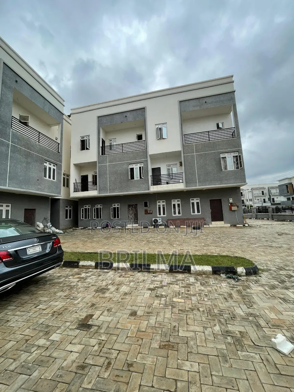 4bdrm Duplex in Wuse 2 for sale in Wuse 2