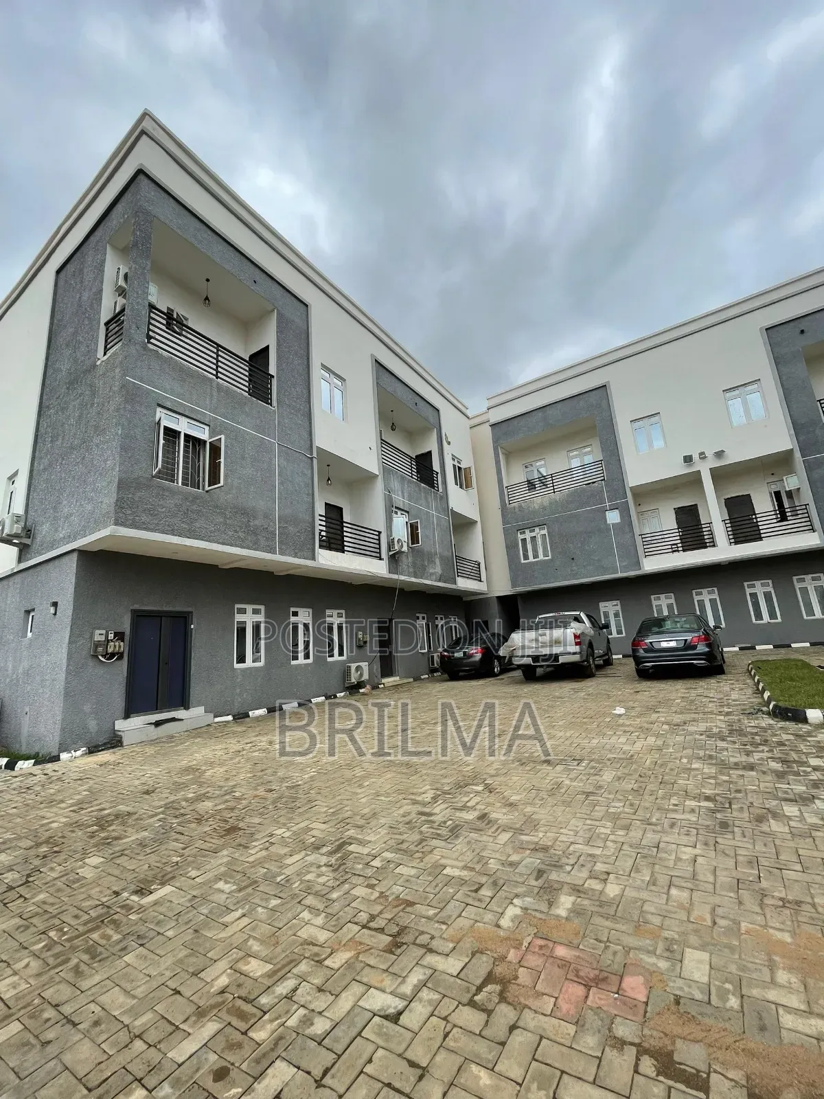 4bdrm Duplex in Wuse 2 for sale in Wuse 2