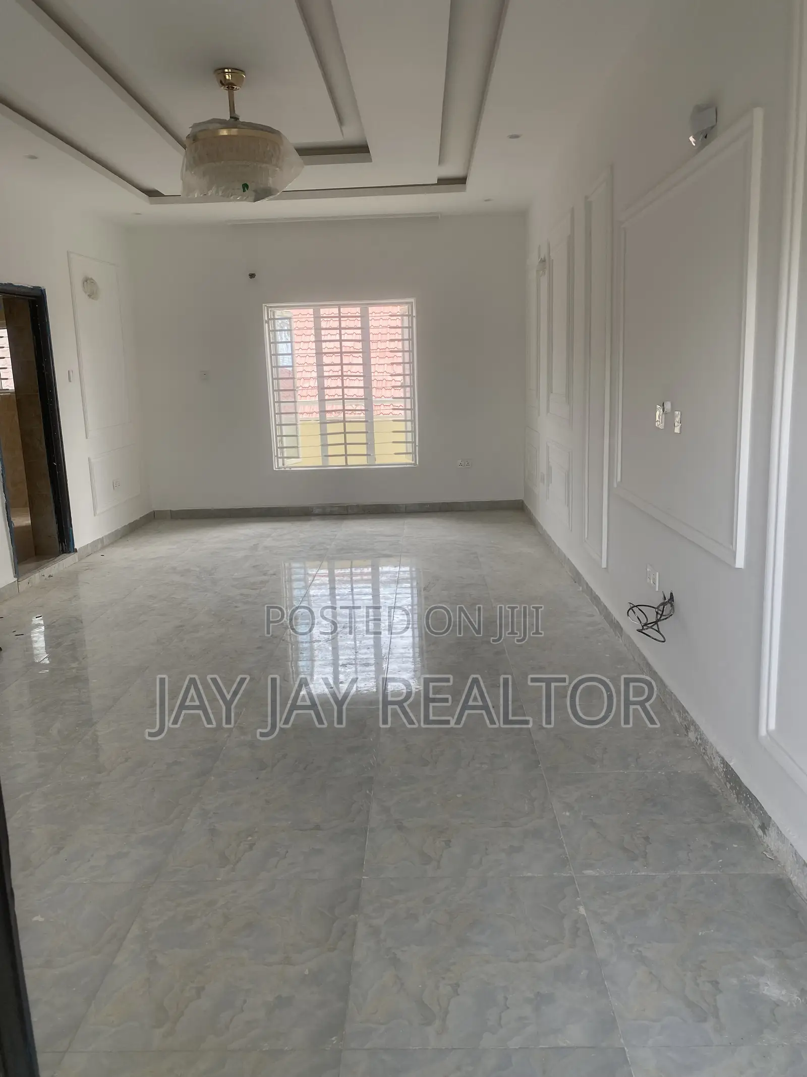 3bdrm Block of Flats in Sabon Lugbe for rent in Sabon Lugbe