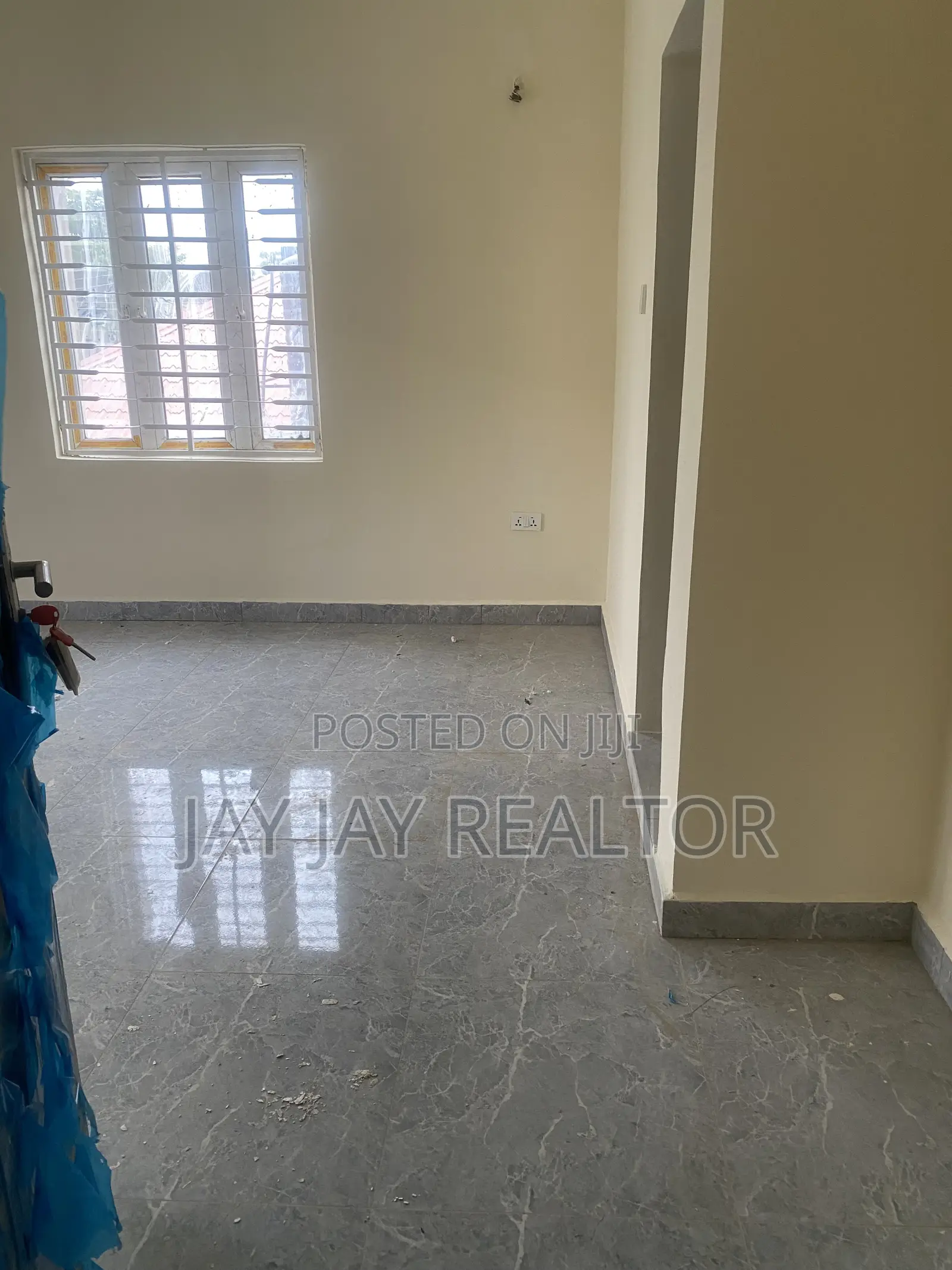 3bdrm Block of Flats in Sabon Lugbe for rent in Sabon Lugbe