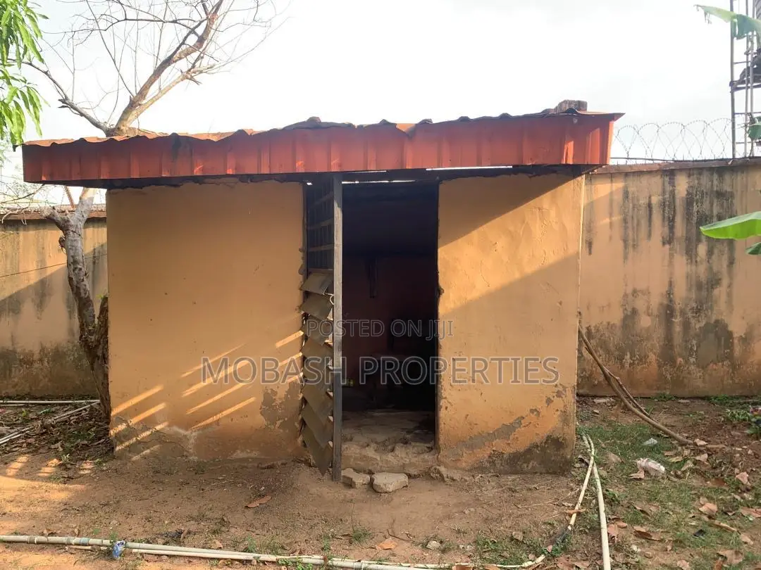 Multi Units of 6bedroom Duplex and 4bedroom Detached Duplex in Ibadan