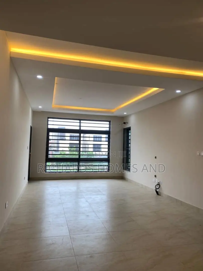 3bdrm Apartment in Lekki Phase 1 for rent in Lekki Phase 1