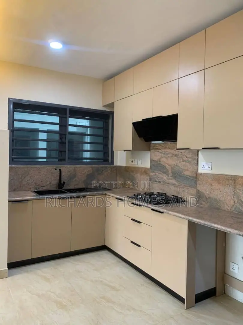 3bdrm Apartment in Lekki Phase 1 for rent in Lekki Phase 1