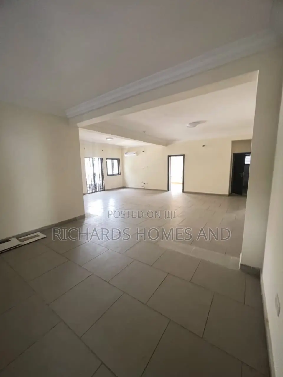 3bdrm Apartment in Lekki Phase 1 for rent in Lekki Phase 1