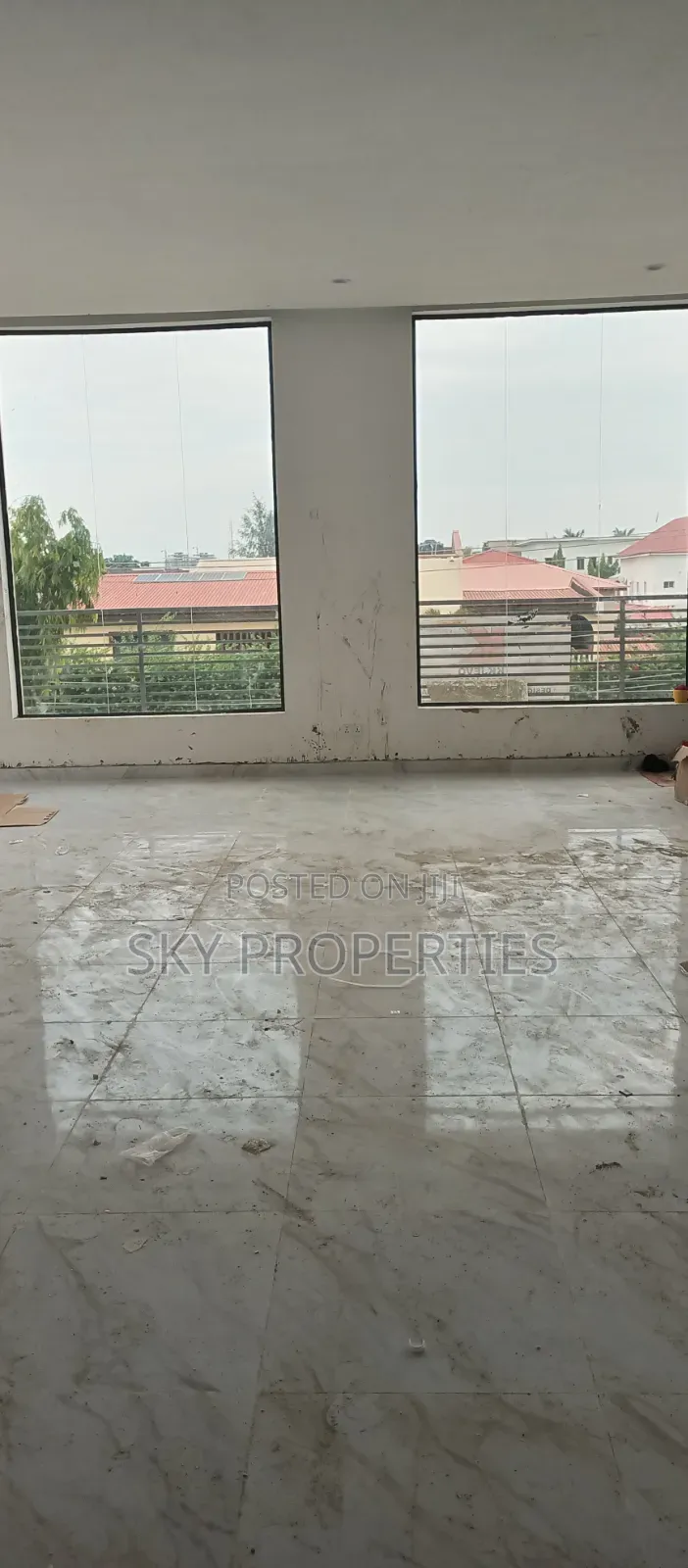 150 SQMS Shop Space for Rent in Lekki Fhase1 in Lekki Phase 1