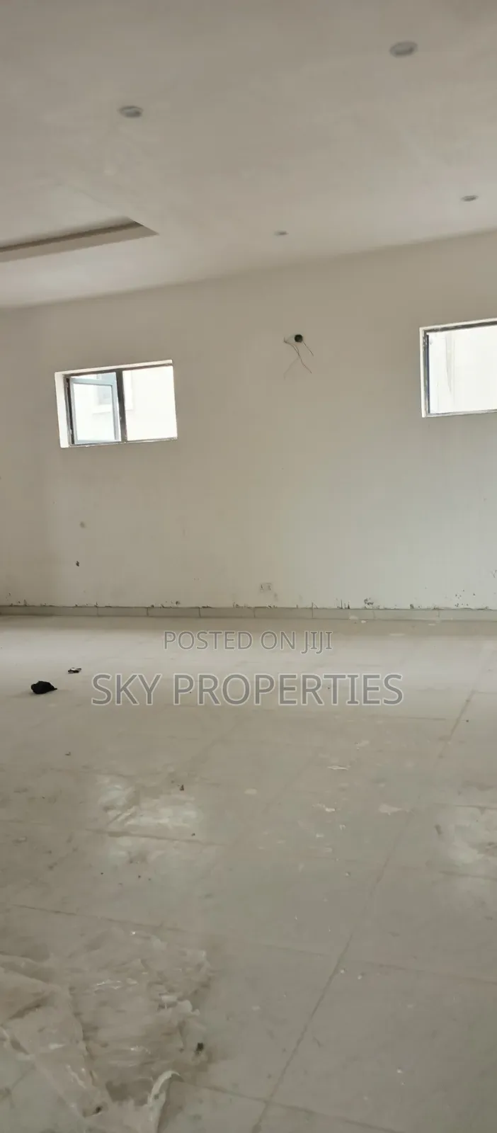 150 SQMS Shop Space for Rent in Lekki Fhase1 in Lekki Phase 1