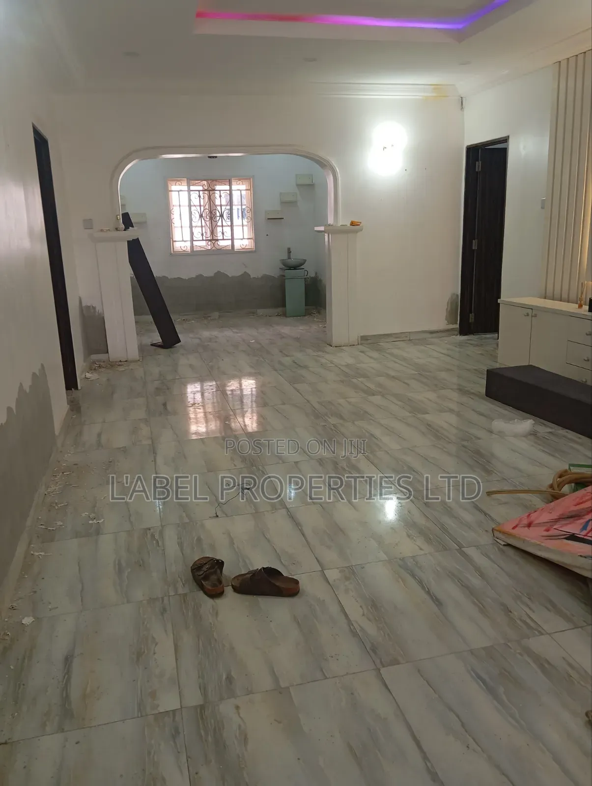 3bdrm Bungalow in Standard Estate for rent in Galadimawa