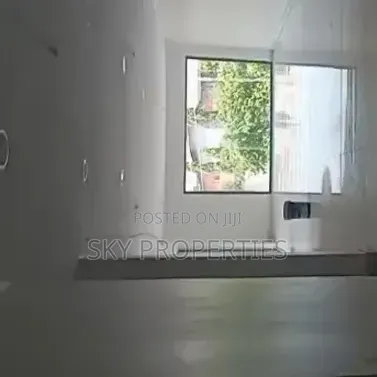 Commercial Shop Space for Rent in Lekki Phase 1