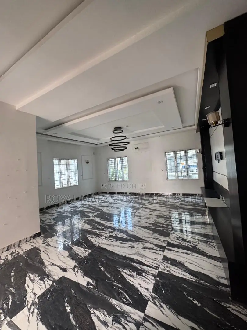 4bdrm Duplex in Pyakasa for sale in Pyakasa