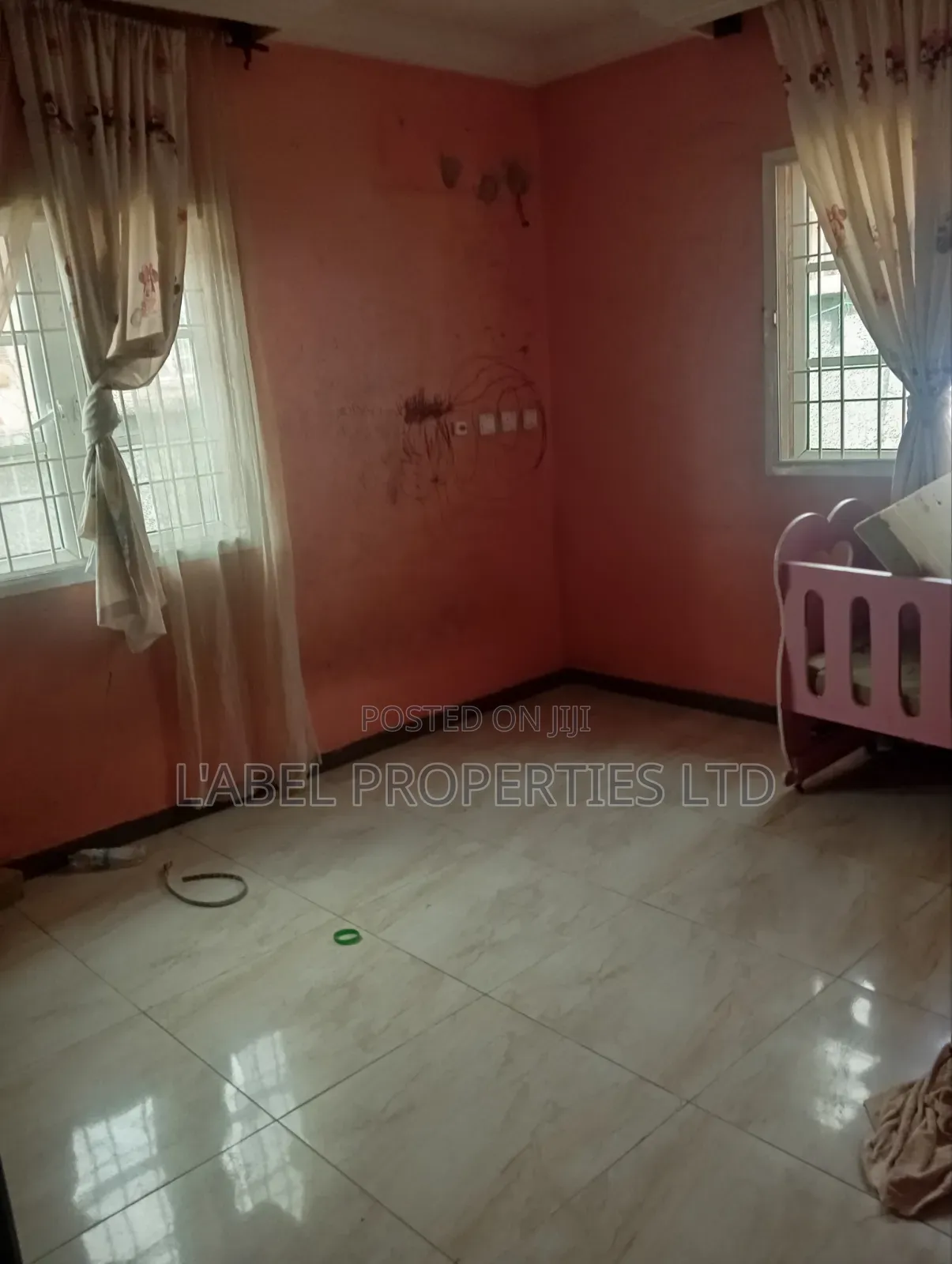 3bdrm Bungalow in Aldenco Estate for sale in Galadimawa