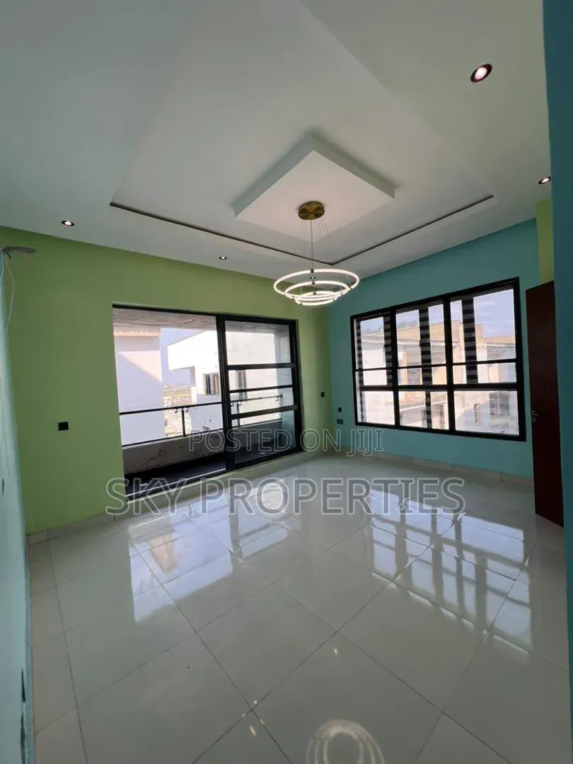3bdrm Penthouse in Greenland, Lekki Phase 1 for sale in Lekki Phase 1
