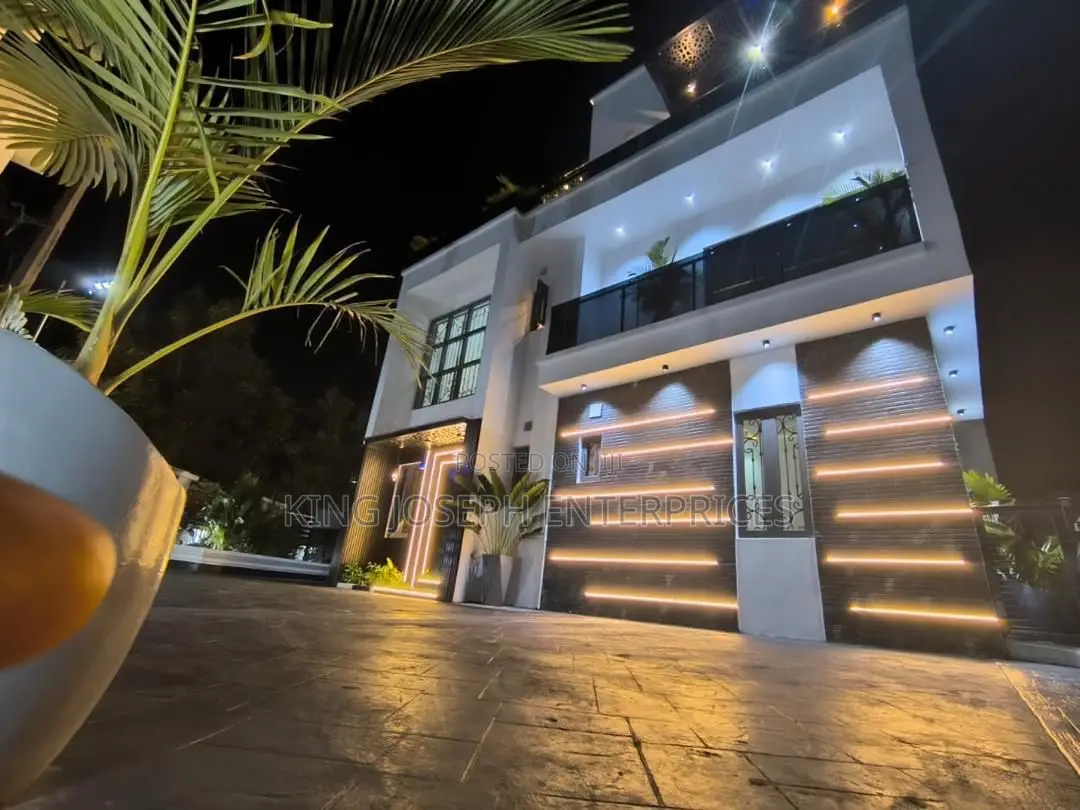 6bdrm Duplex in Kado for sale in Kado