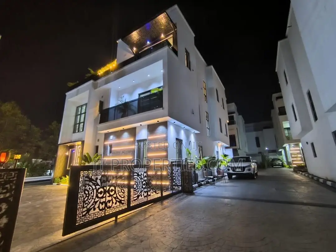 6bdrm Duplex in Kado for sale in Kado
