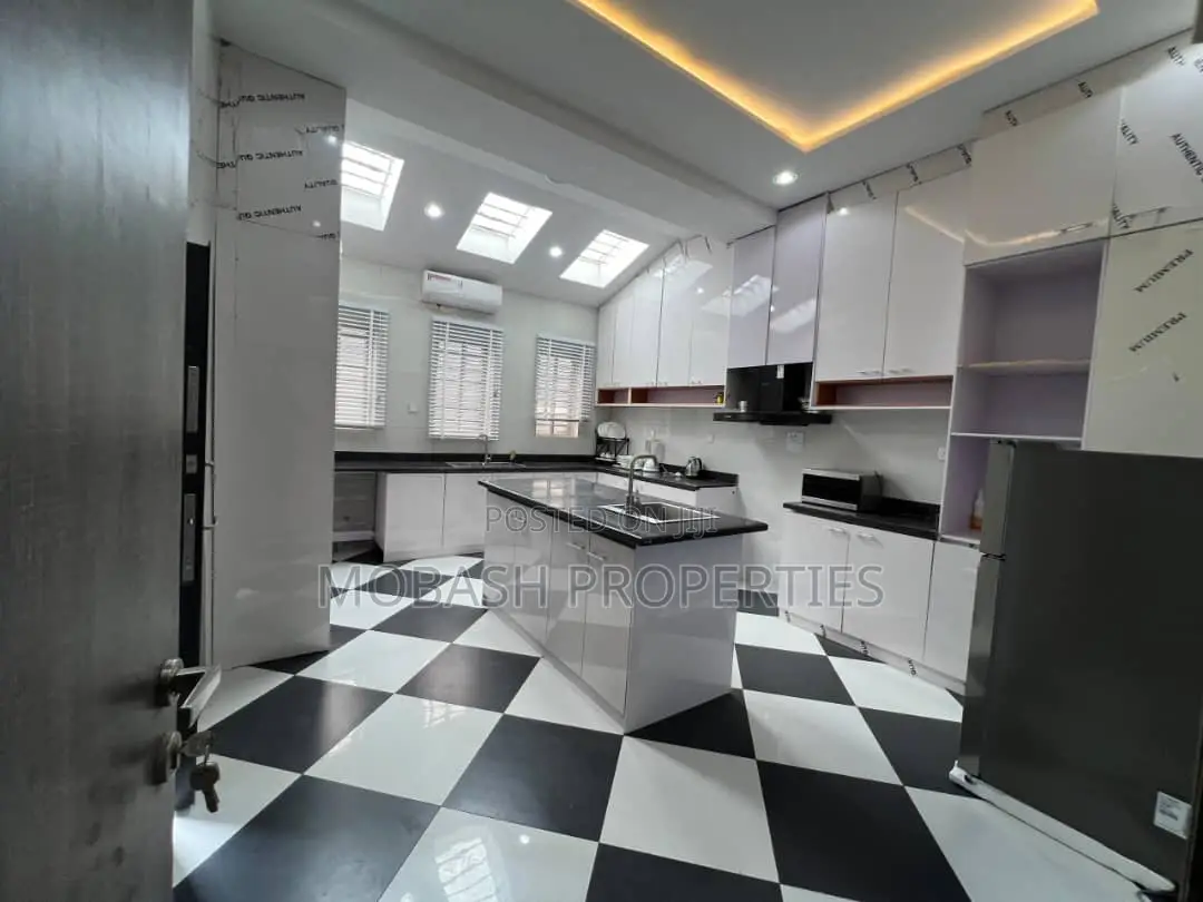 4bedroom Shortlet Apartment in Ibadan