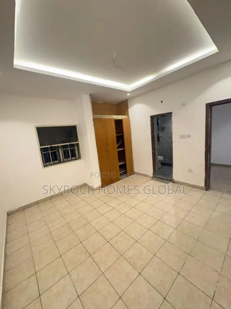 Mini Flat in Ikota for rent in Ikota