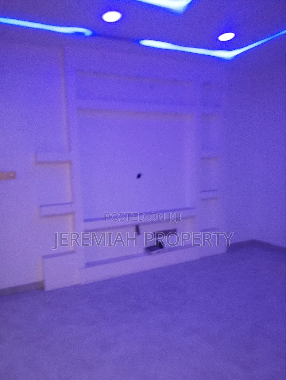 5bdrm Duplex in Omole Estate Phase I, Berger for sale in Berger