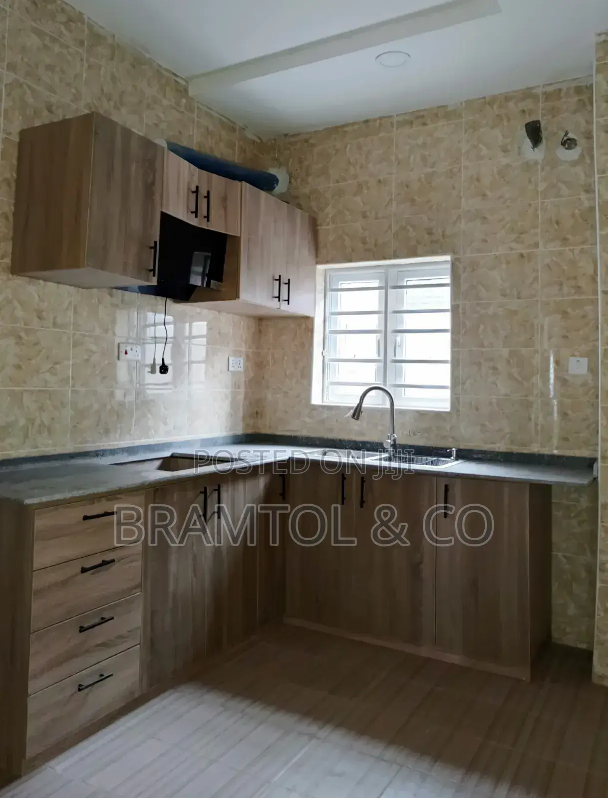 3bdrm Block of Flats in Area 1 for sale in Area 1